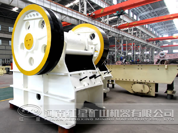 顎式破碎機 顎式破碎機