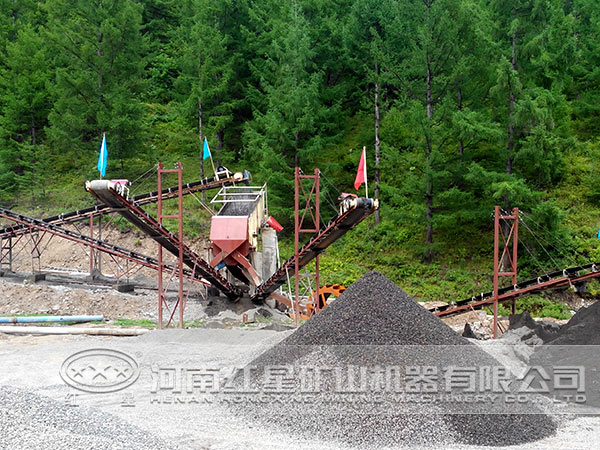 制砂生產線作業(yè)現場 制砂生產線作業(yè)現場