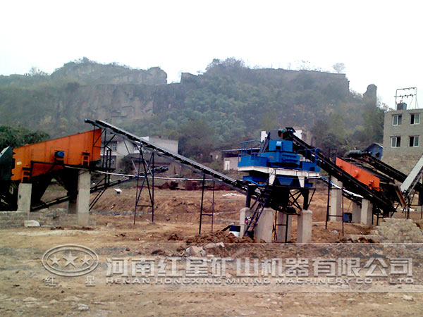 制砂生產(chǎn)線現(xiàn)場(chǎng) 制砂生產(chǎn)線現(xiàn)場(chǎng)