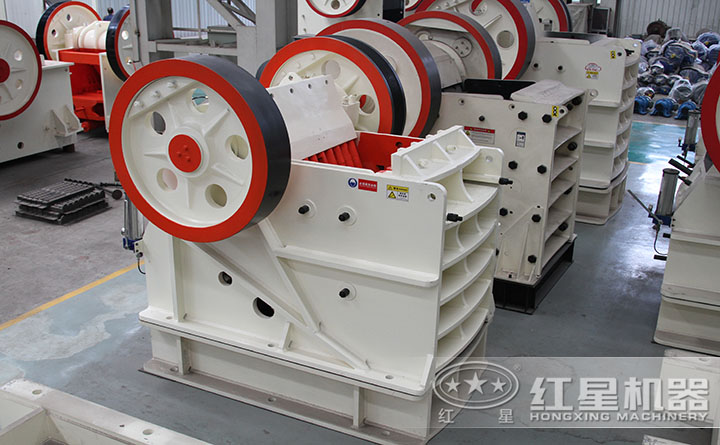 石子生產(chǎn)線設(shè)備-顎式破碎機(jī) 石子生產(chǎn)線設(shè)備-顎式破碎機(jī)