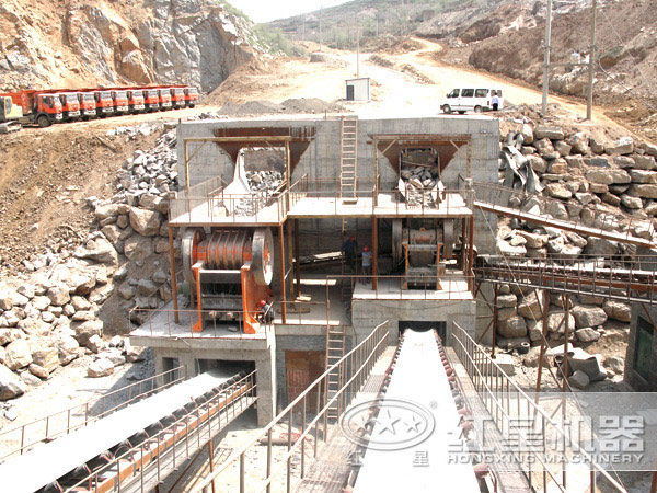 振動給料機作業(yè)現(xiàn)場 振動給料機作業(yè)現(xiàn)場