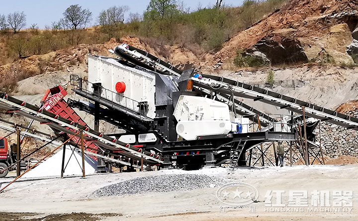 車載流動制砂機(jī)生產(chǎn)現(xiàn)場 車載流動制砂機(jī)生產(chǎn)現(xiàn)場