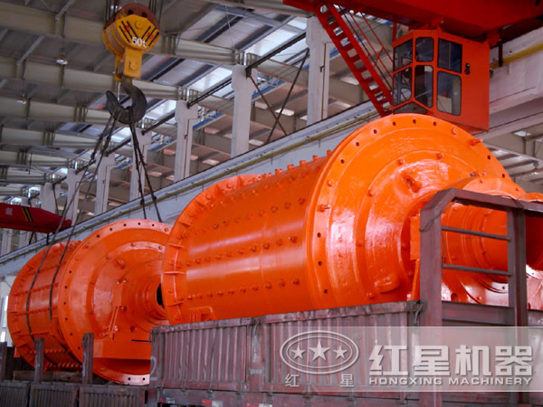 磷礦球磨機(jī)發(fā)貨現(xiàn)場(chǎng) 磷礦球磨機(jī)發(fā)貨現(xiàn)場(chǎng)