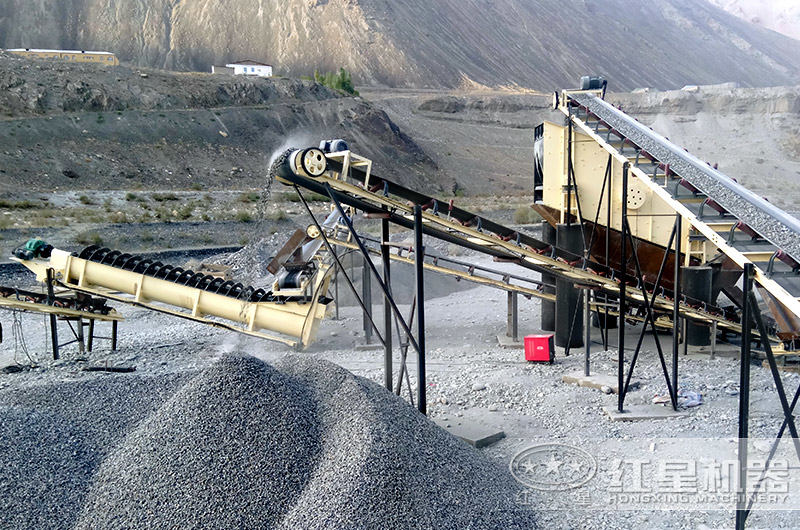 螺旋式洗石機設(shè)備現(xiàn)場