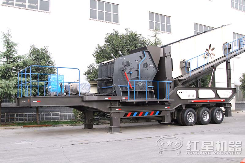 流動式反擊式粉碎機設備實拍圖 流動式反擊式粉碎機設備實拍圖