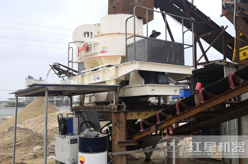 制砂機工作現(xiàn)場 制砂機工作現(xiàn)場